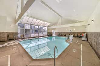Hotel Best Western Plus Northwoods Inn photo 3