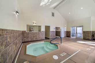 Hotel Best Western Plus Northwoods Inn photo 5