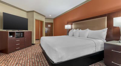 Best Western Plus Brookside Inn