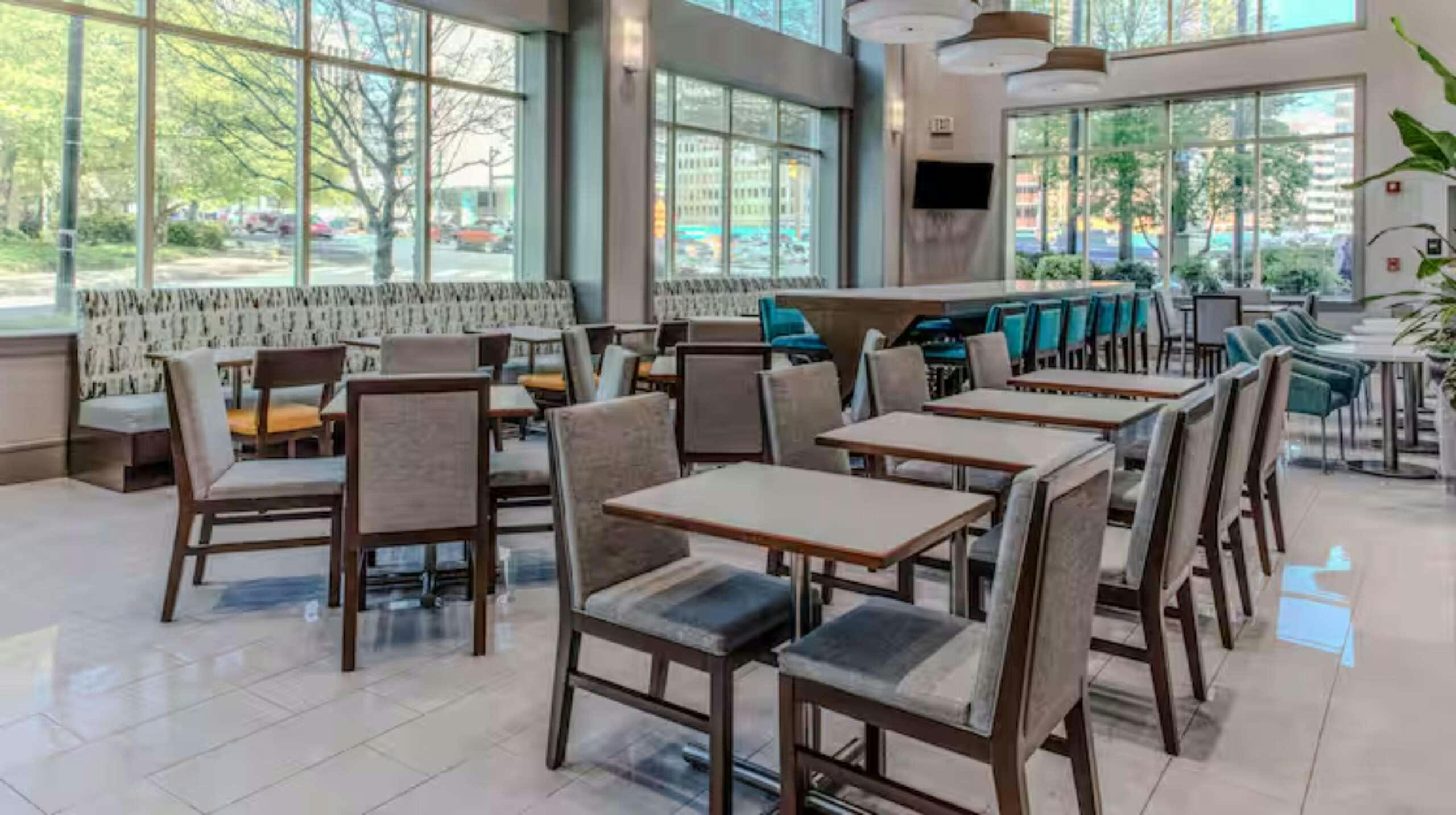 Hotel Hampton Inn Suites Reagan National Airport photo 5