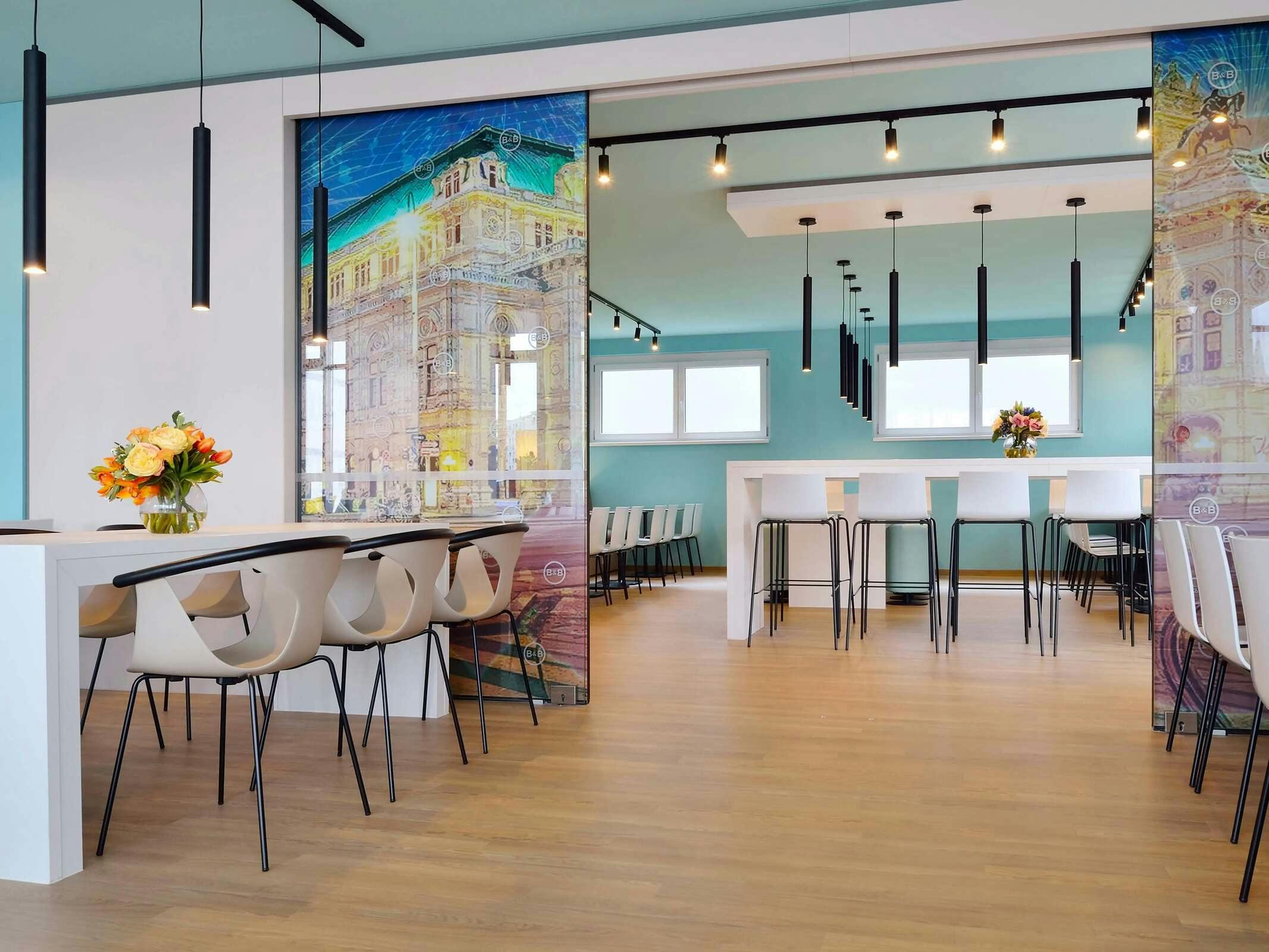 Hotel B&B HOTEL Wien-Hbf photo 1