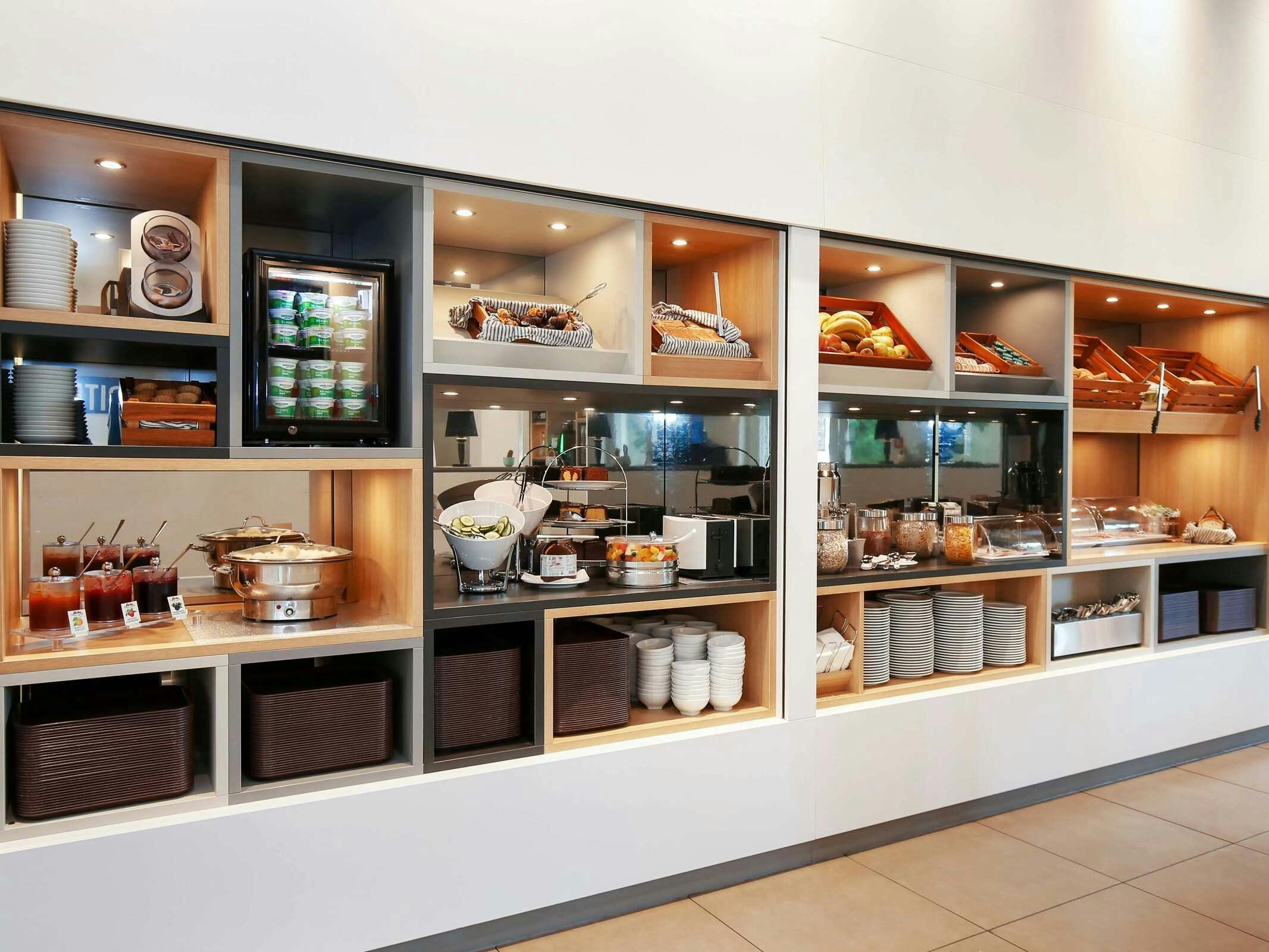 Hotel B&B HOTEL Berlin-Charlottenburg photo 1