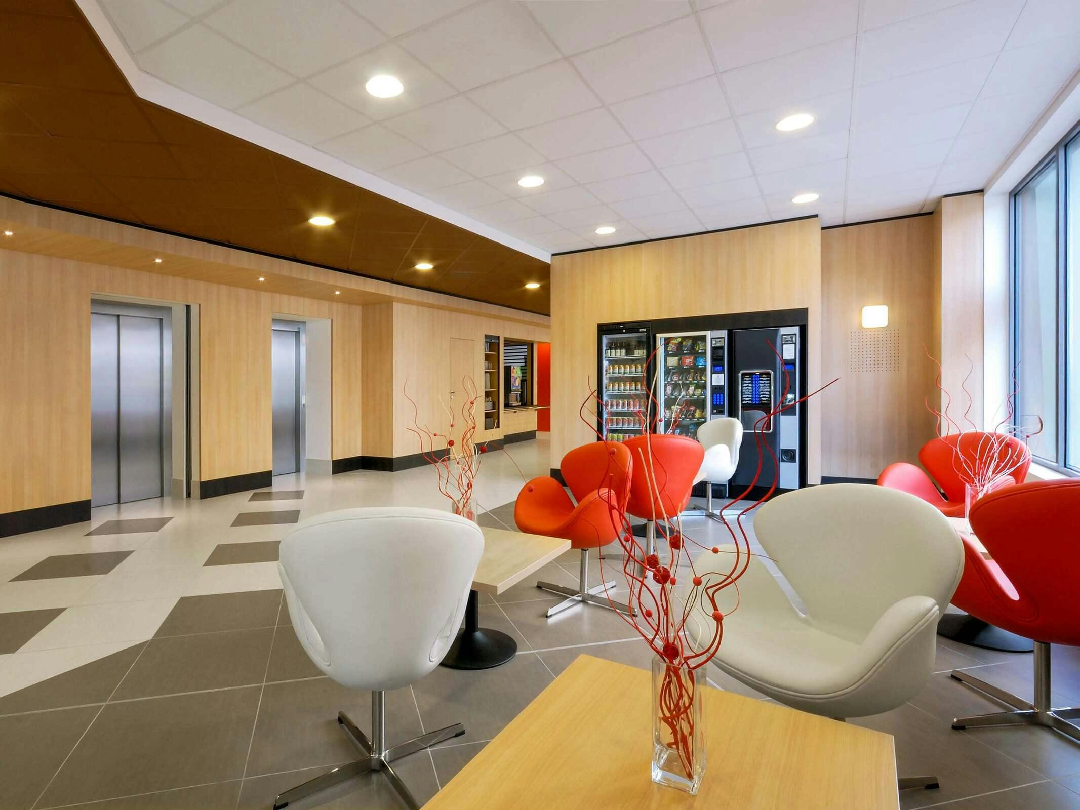 B&B HOTEL Prague-City