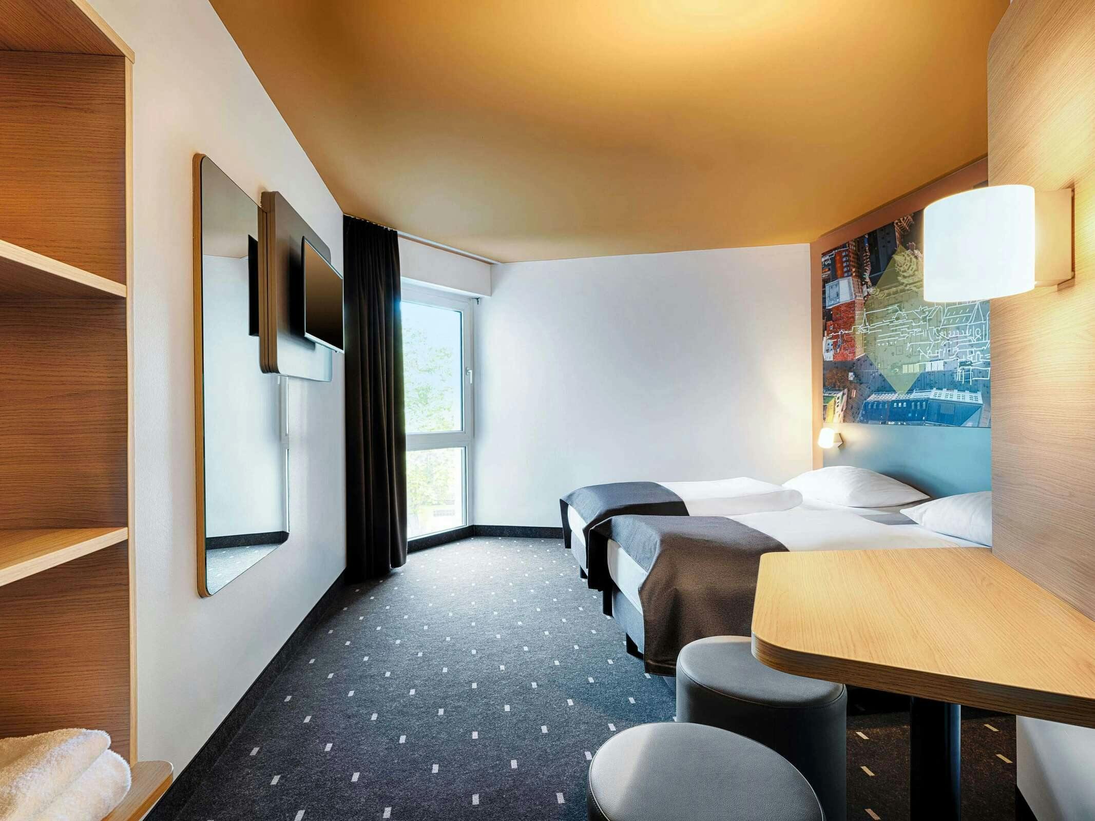 Hotel B&B HOTEL München-Hbf photo 5