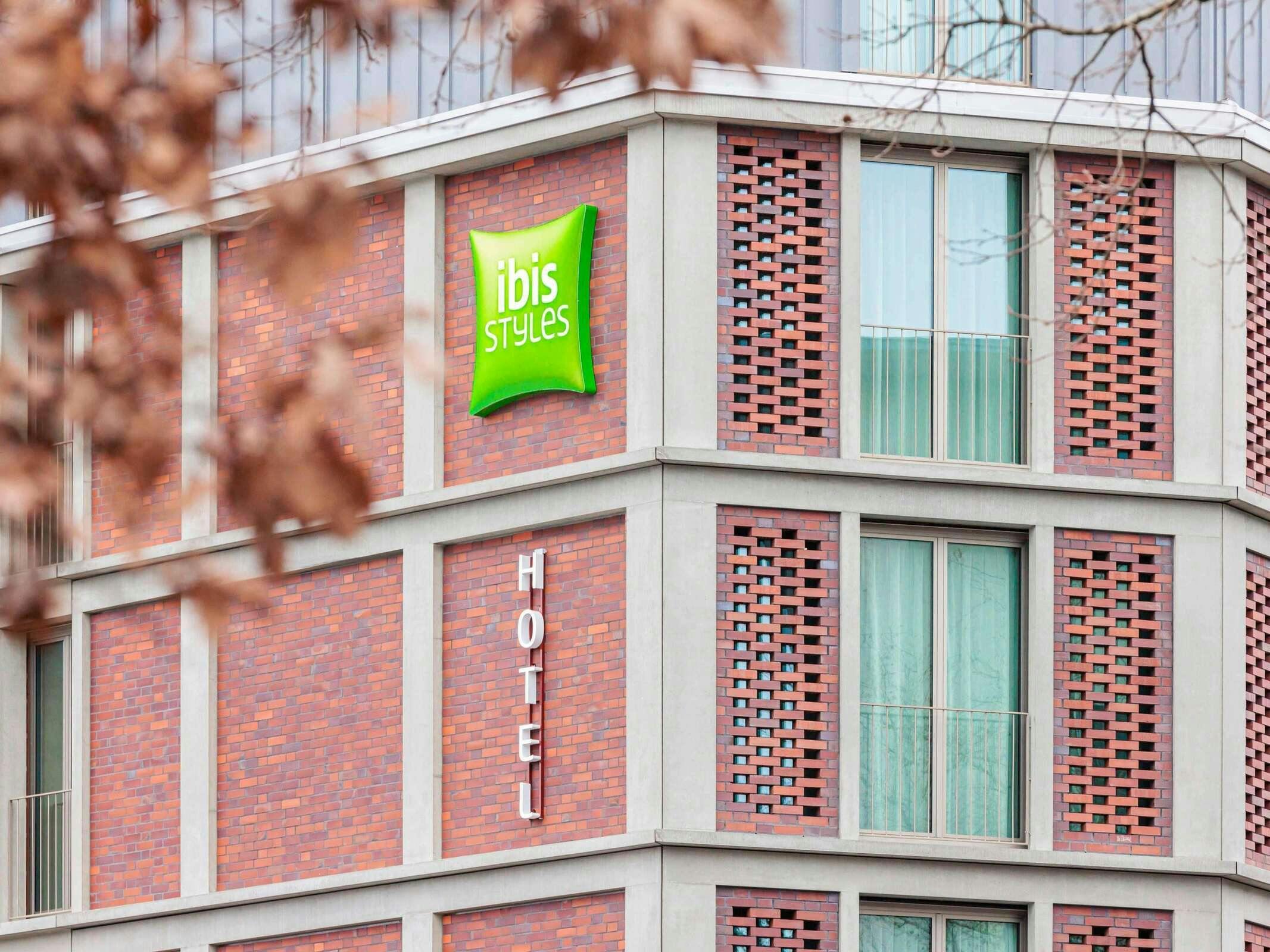 Hotel Ibis Styles Bern City photo 1