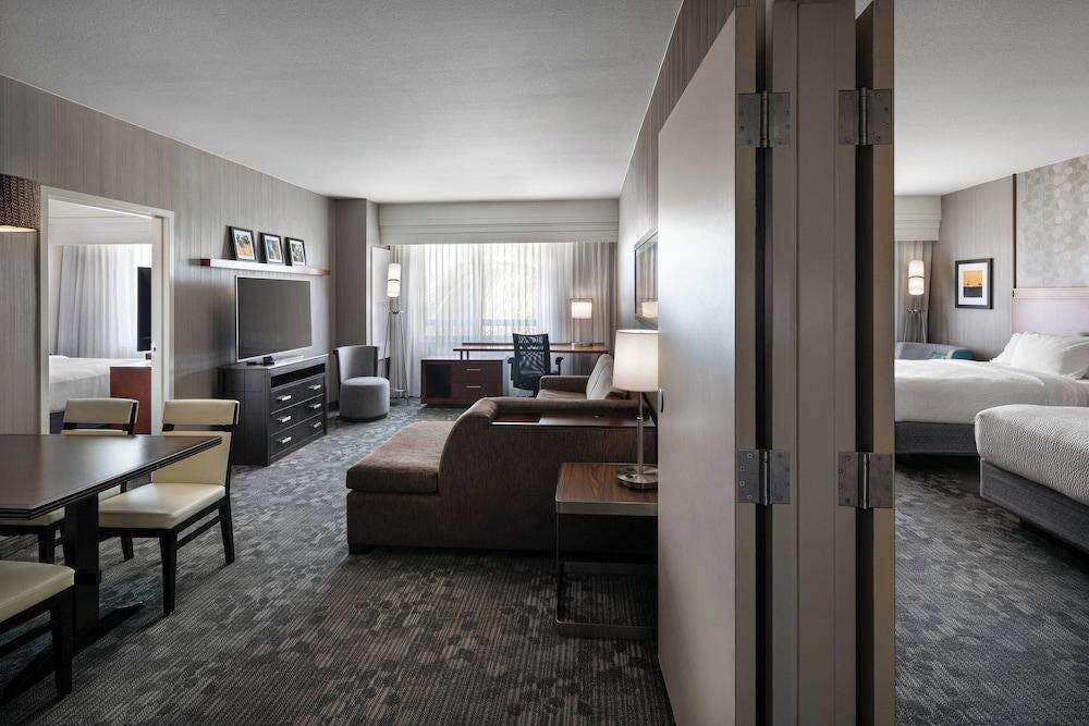 Hotel Courtyard Maui Kahului Airport photo 2