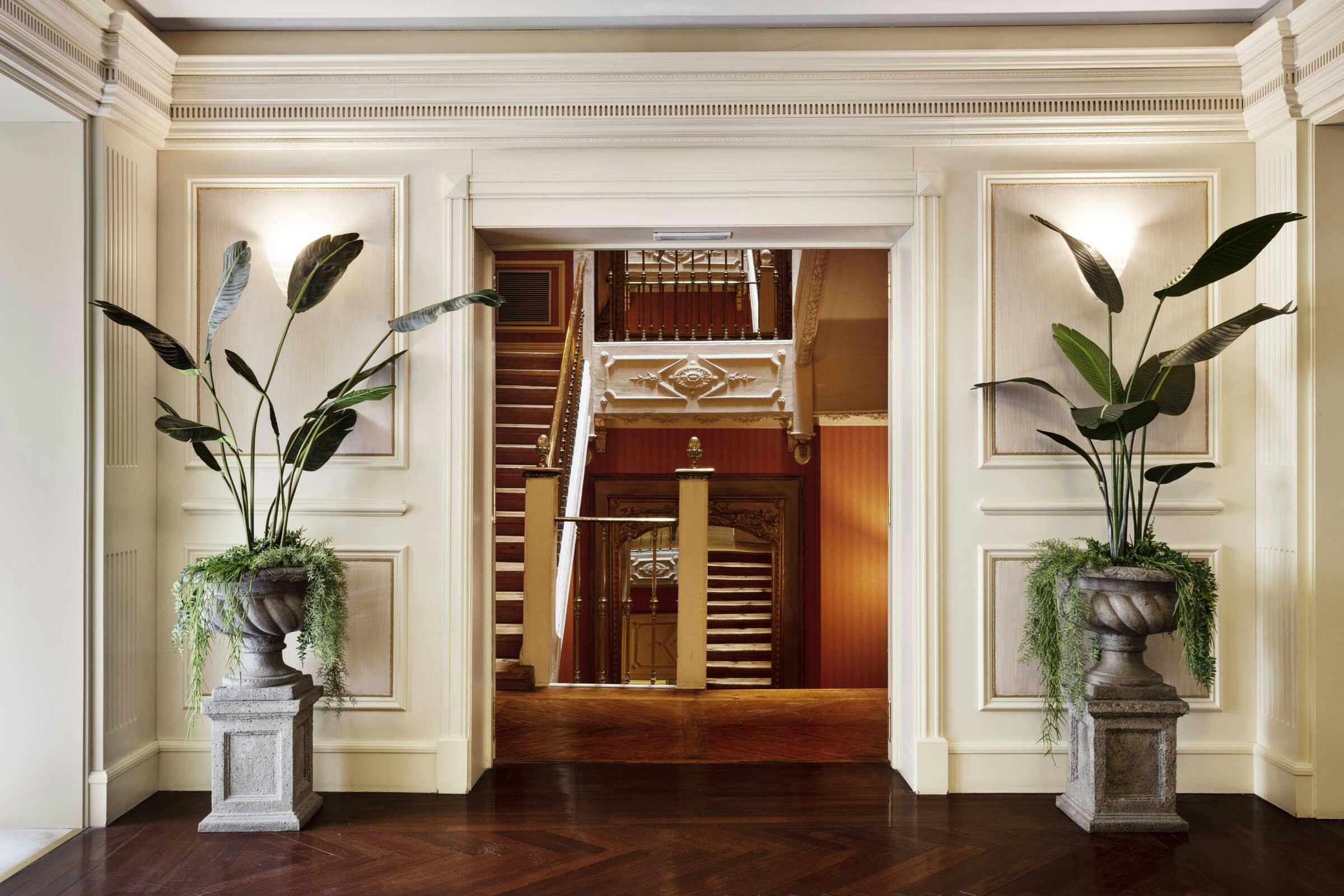 Hotel Catalonia Las Cortes photo 4