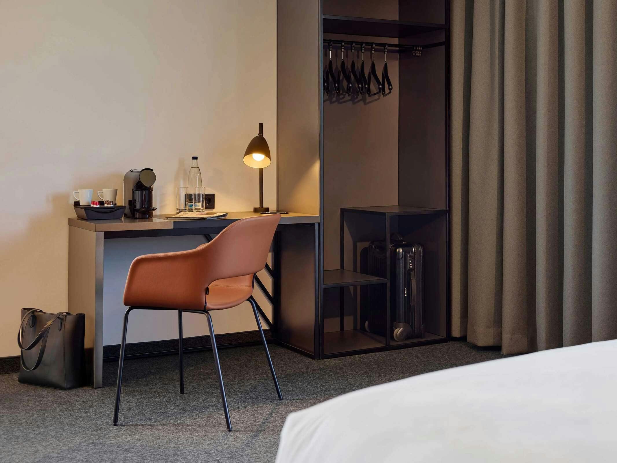 Hotel B&B HOTEL Düsseldorf-Hbf photo 5