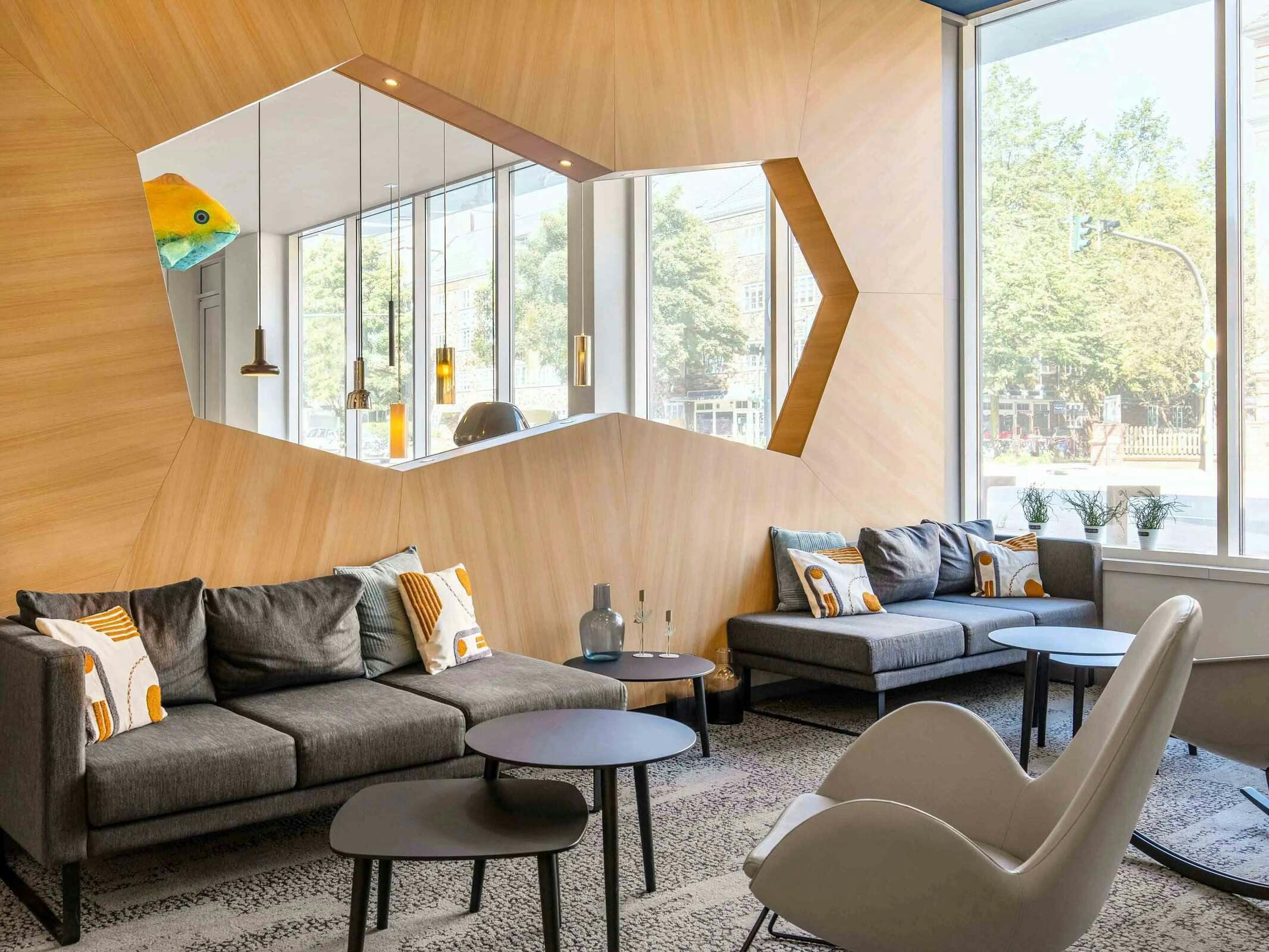 Hotel B&B HOTEL Hamburg-Altona photo 2