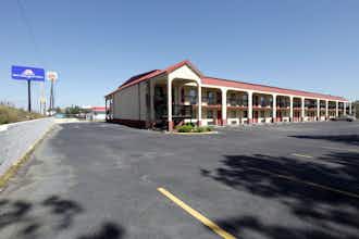 Hotel Americas Best Value Inn & Suites Macon at Eisenhower Pkwy photo 1