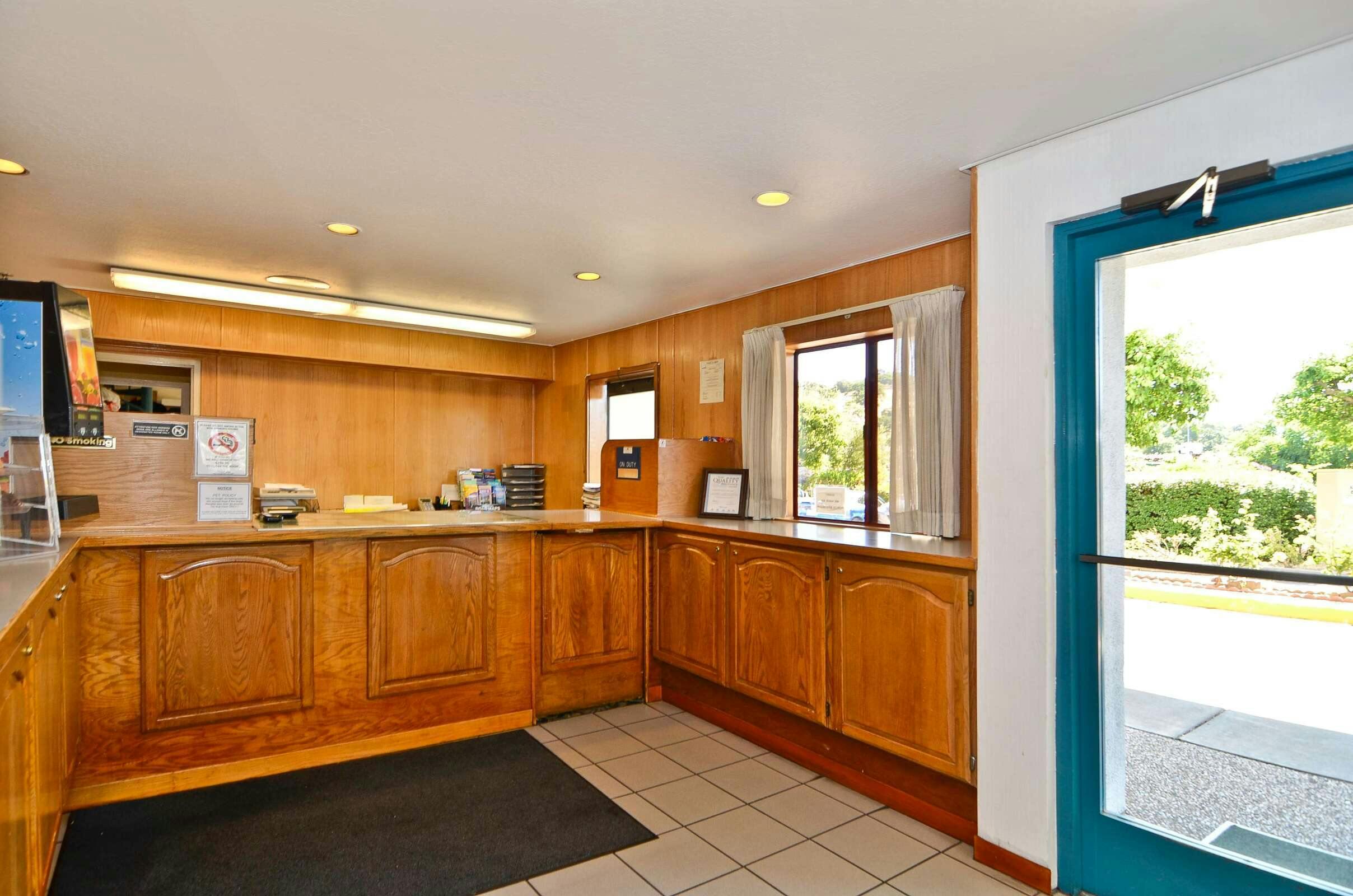 Hotel Americas Best Value Inn Novato Marin Sonoma photo 3