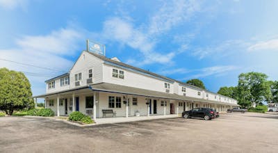 Americas Best Value Inn Stonington Mystic