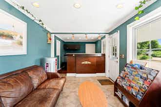 Hotel Americas Best Value Inn Stonington Mystic photo 2