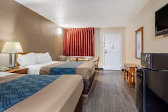 Hotel Knights Inn College Station photo 5