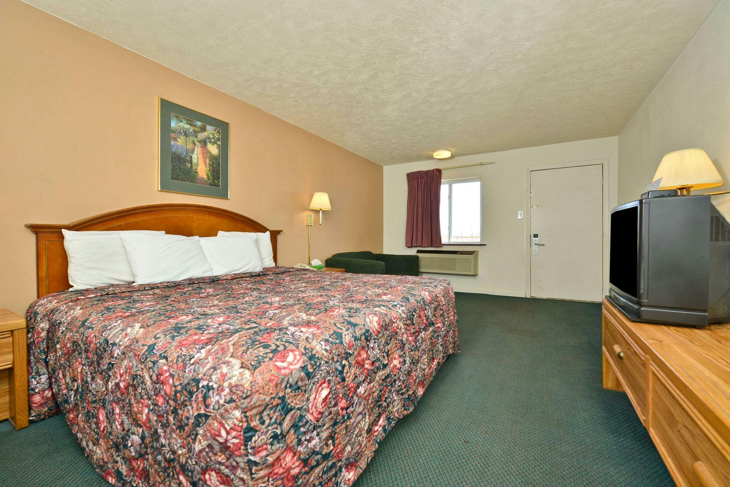 Hotel Americas Best Value Inn Marion, IL photo 4