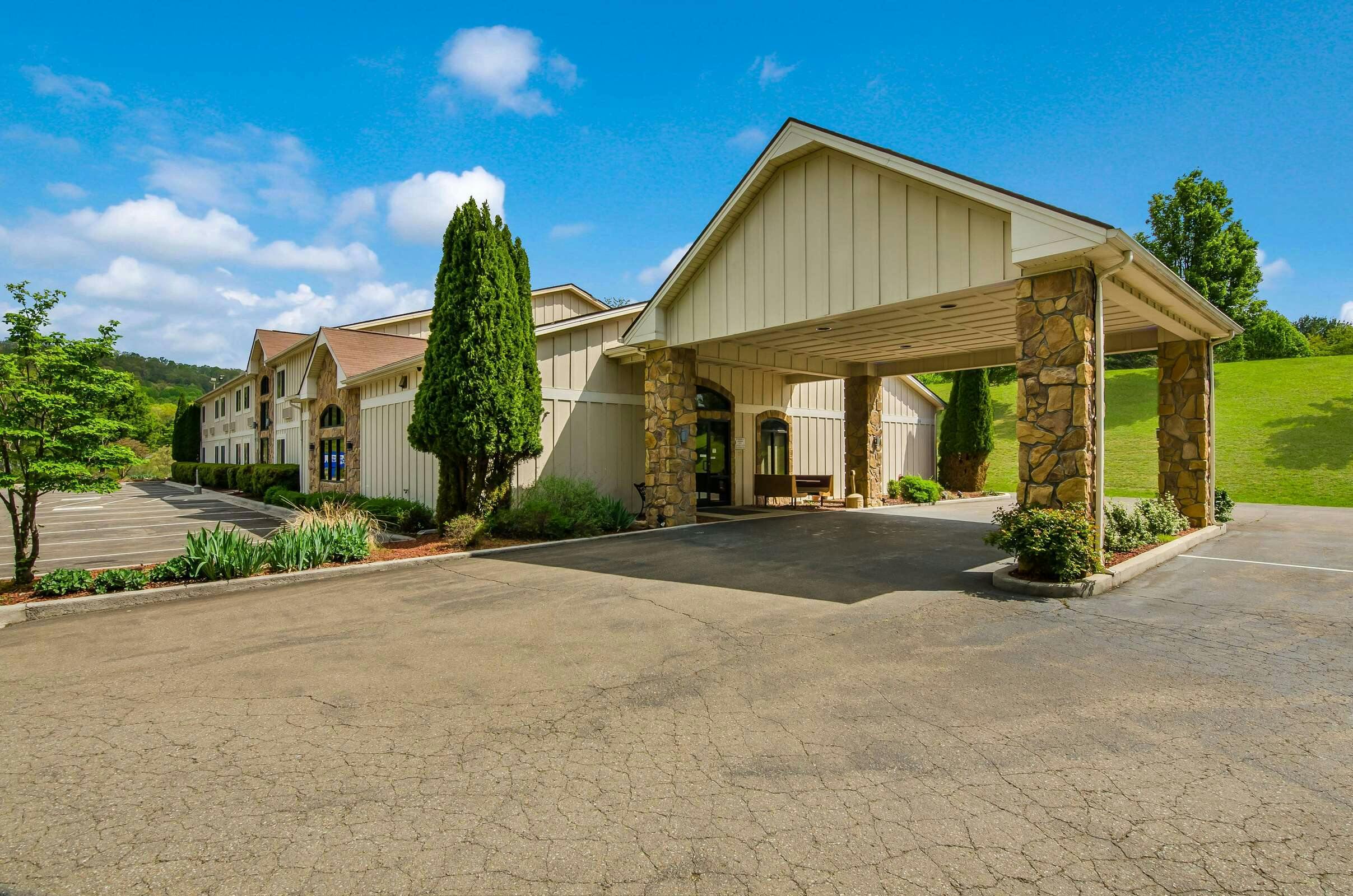 Hotel Americas Best Value Inn & Suites Independence VA photo 2