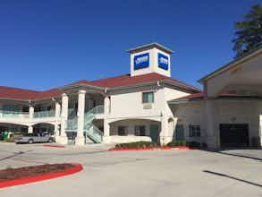 Hotel Americas Best Value Inn & Suites IAH Airport North photo 3