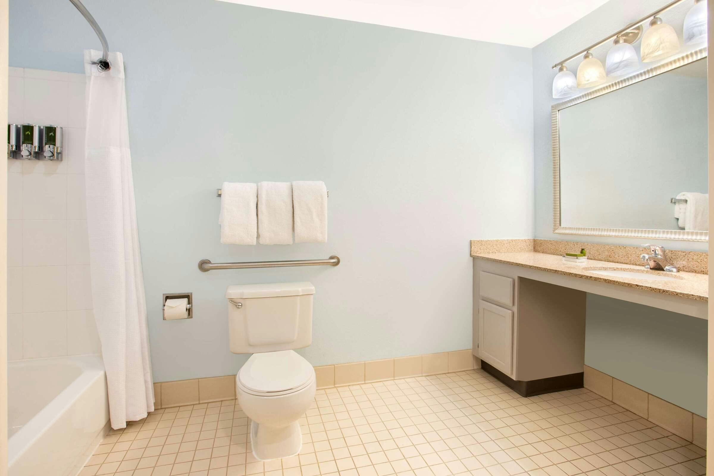 Hotel Sonesta ES Suites Burlington VT photo 3