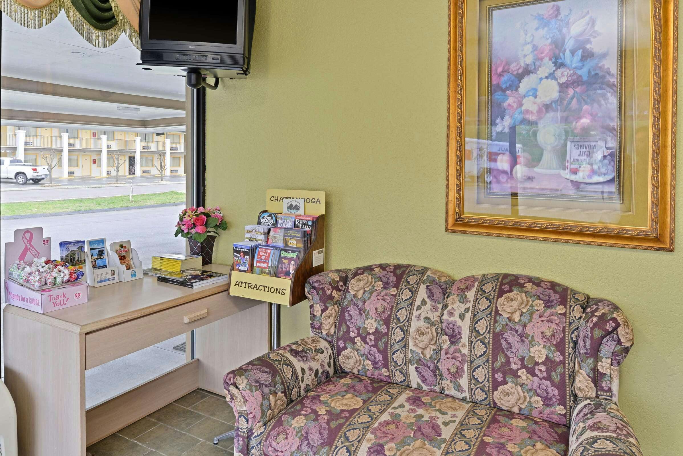 Hotel Americas Best Value Inn Dayton photo 1