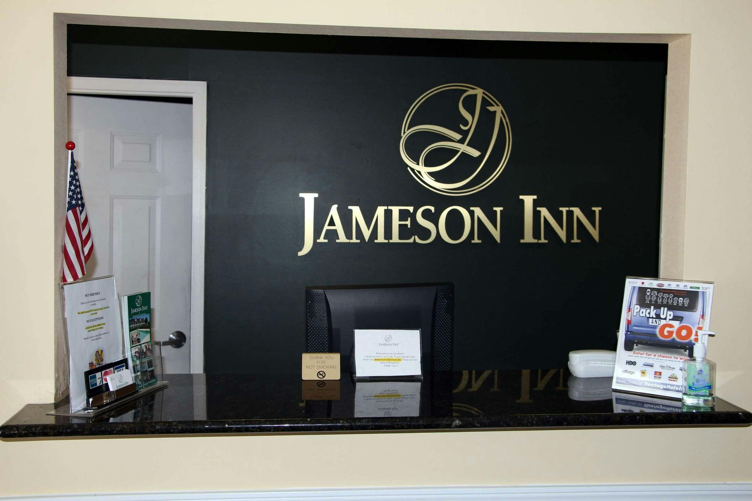 Hotel Jameson Inns Oakwood photo 1