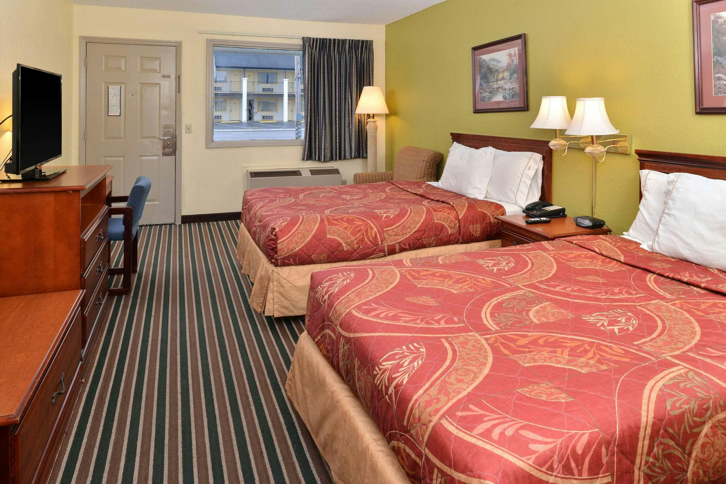 Hotel Americas Best Value Inn Dayton photo 4