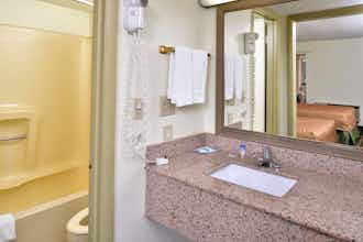 Hotel Americas Best Value Inn Anderson, SC photo 4