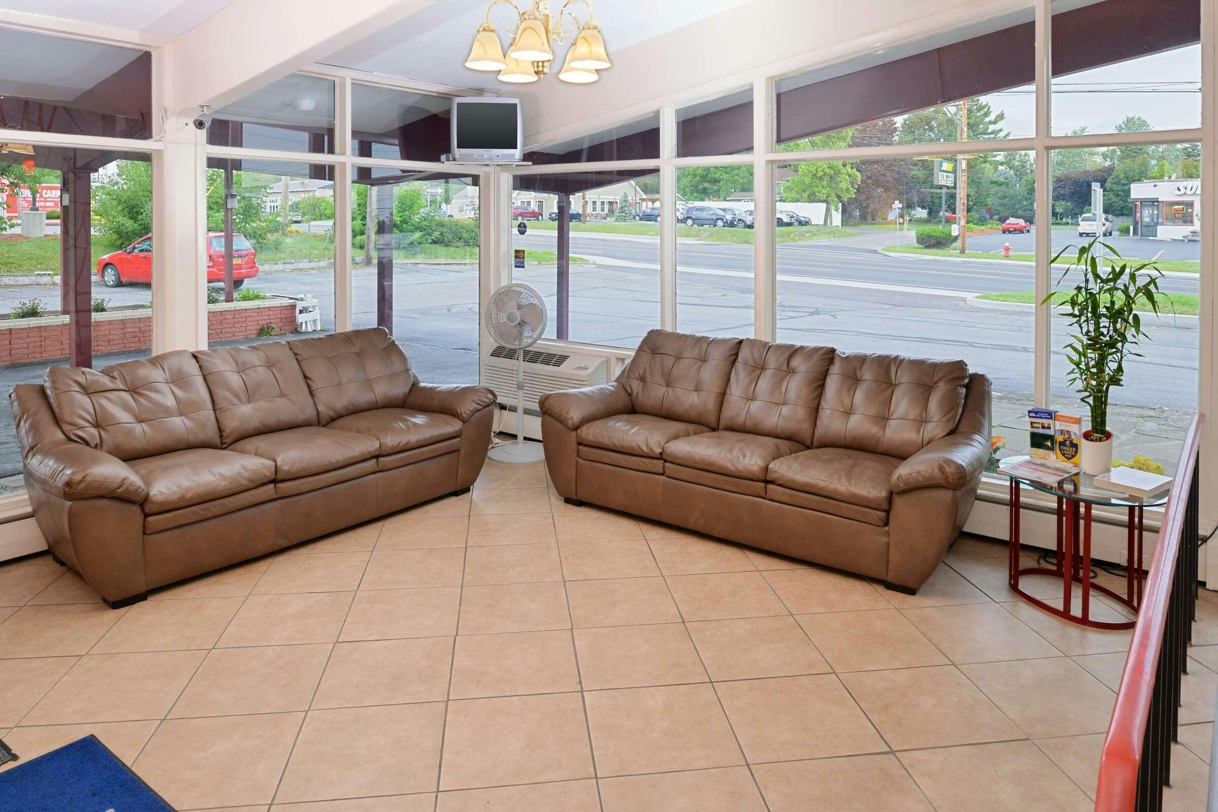 Hotel Americas Best Value Inn Geneva photo 4