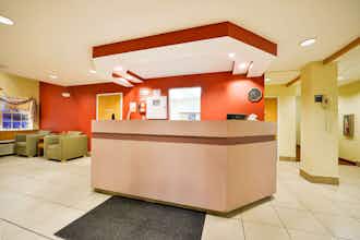 Hotel Americas Best Value Inn East Syracuse photo 3