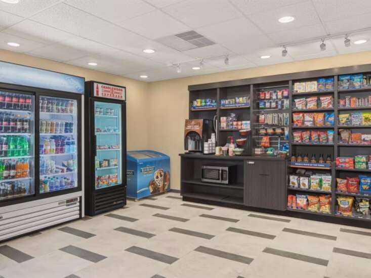 Hotel Candlewood Suites Charlotte - Arrowood, an IHG Hotel photo 3