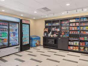 Hotel Candlewood Suites Charlotte - Arrowood, an IHG Hotel photo 3