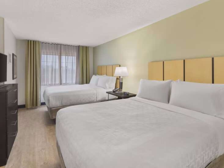 Hotel Candlewood Suites Charlotte - Arrowood, an IHG Hotel photo 1