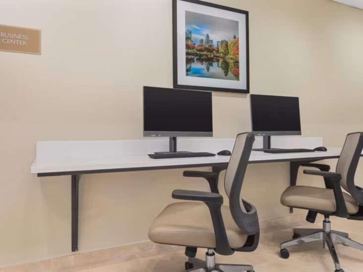 Hotel Candlewood Suites Charlotte - Arrowood, an IHG Hotel photo 5