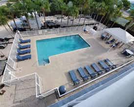 Hotel Knight's Key Suites photo 2