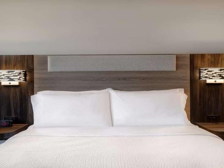 Hotel Holiday Inn Express CHINO HILLS photo 5