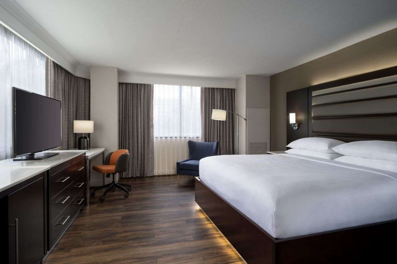 Hotel Delta Hotels by Marriott Jacksonville Deerwood photo 1