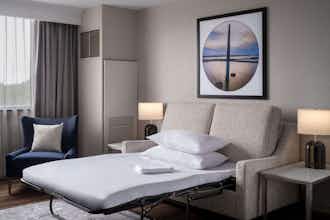 Hotel Delta Hotels by Marriott Jacksonville Deerwood photo 3