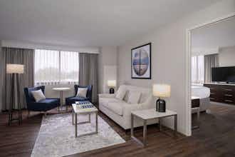 Hotel Delta Hotels by Marriott Jacksonville Deerwood photo 5