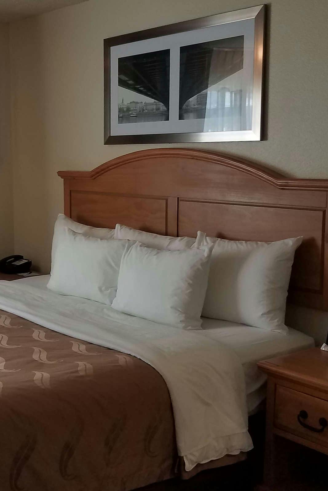 Hotel Quality Inn & Suites Silverdale photo 1