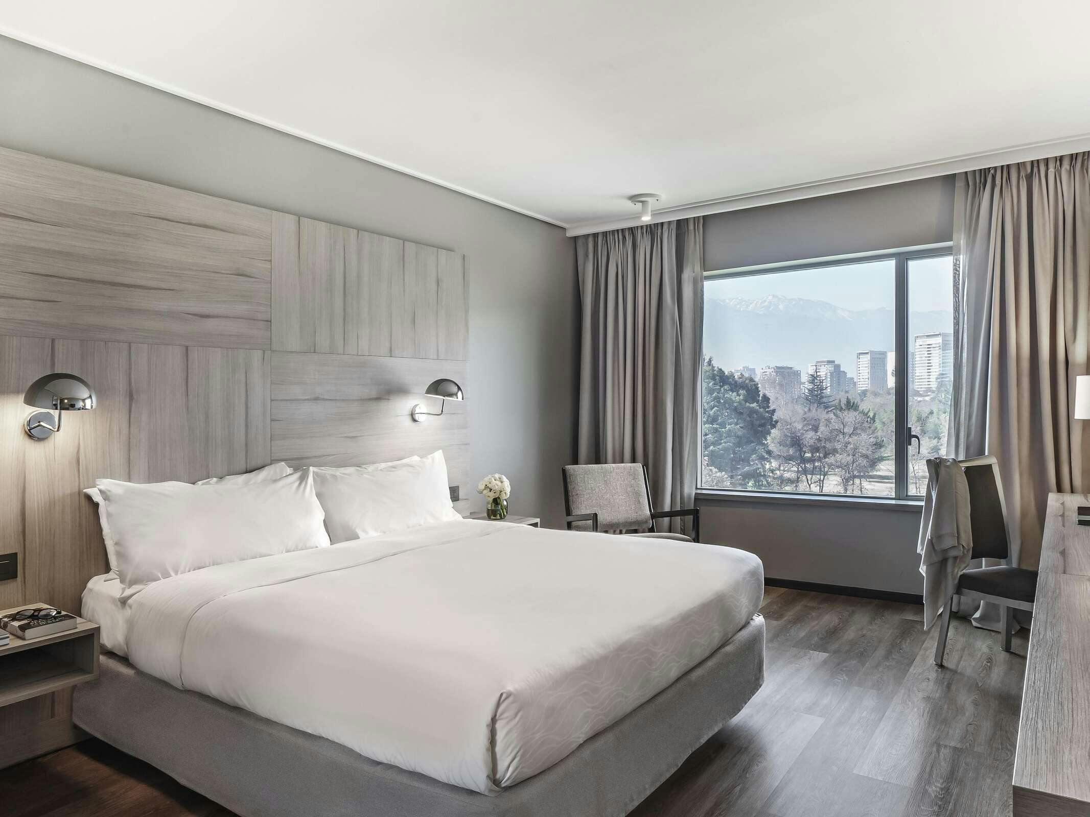 Hotel Pullman Santiago Vitacura photo 4