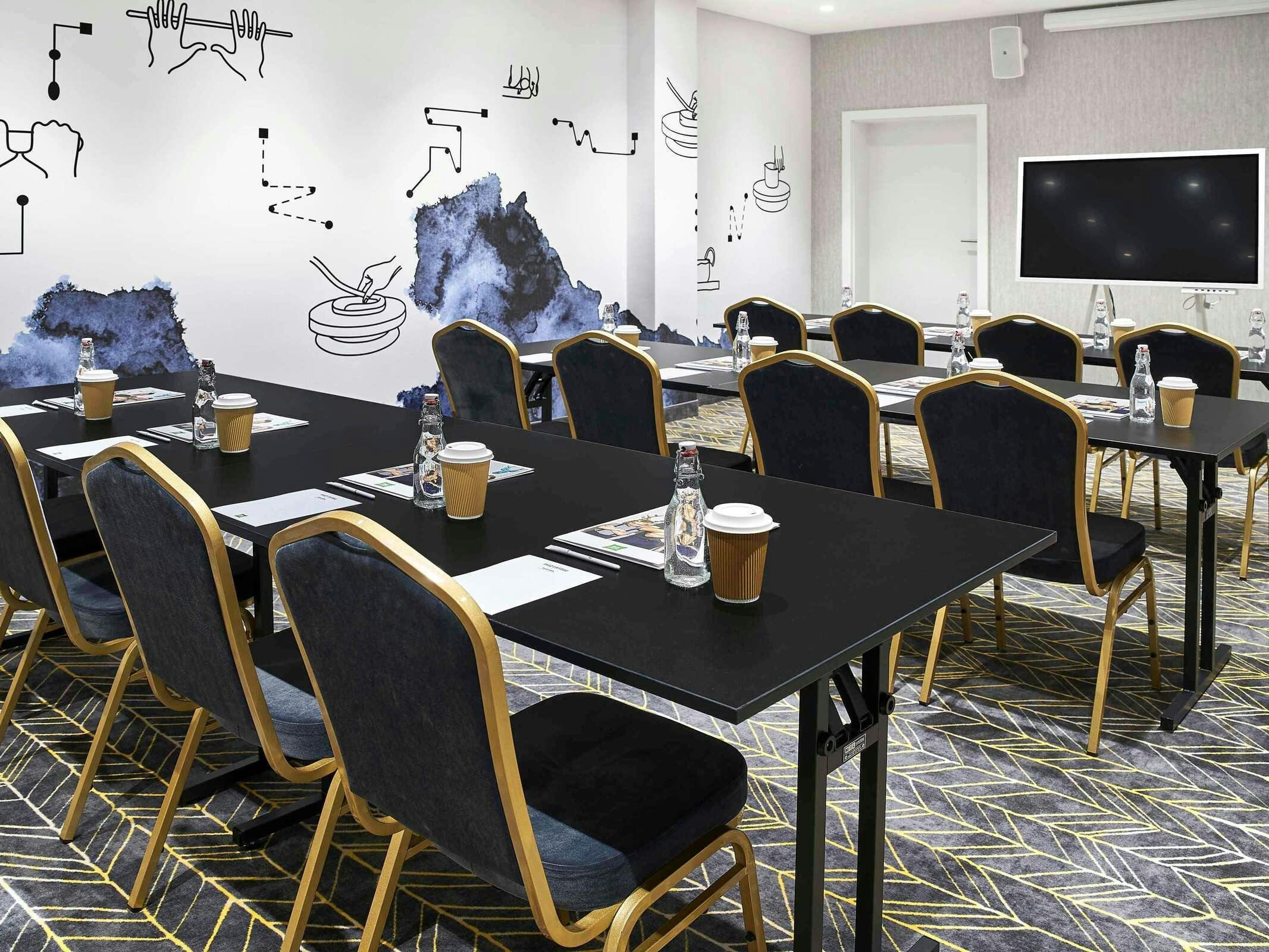 Hotel Ibis Styles Boleslawiec photo 3