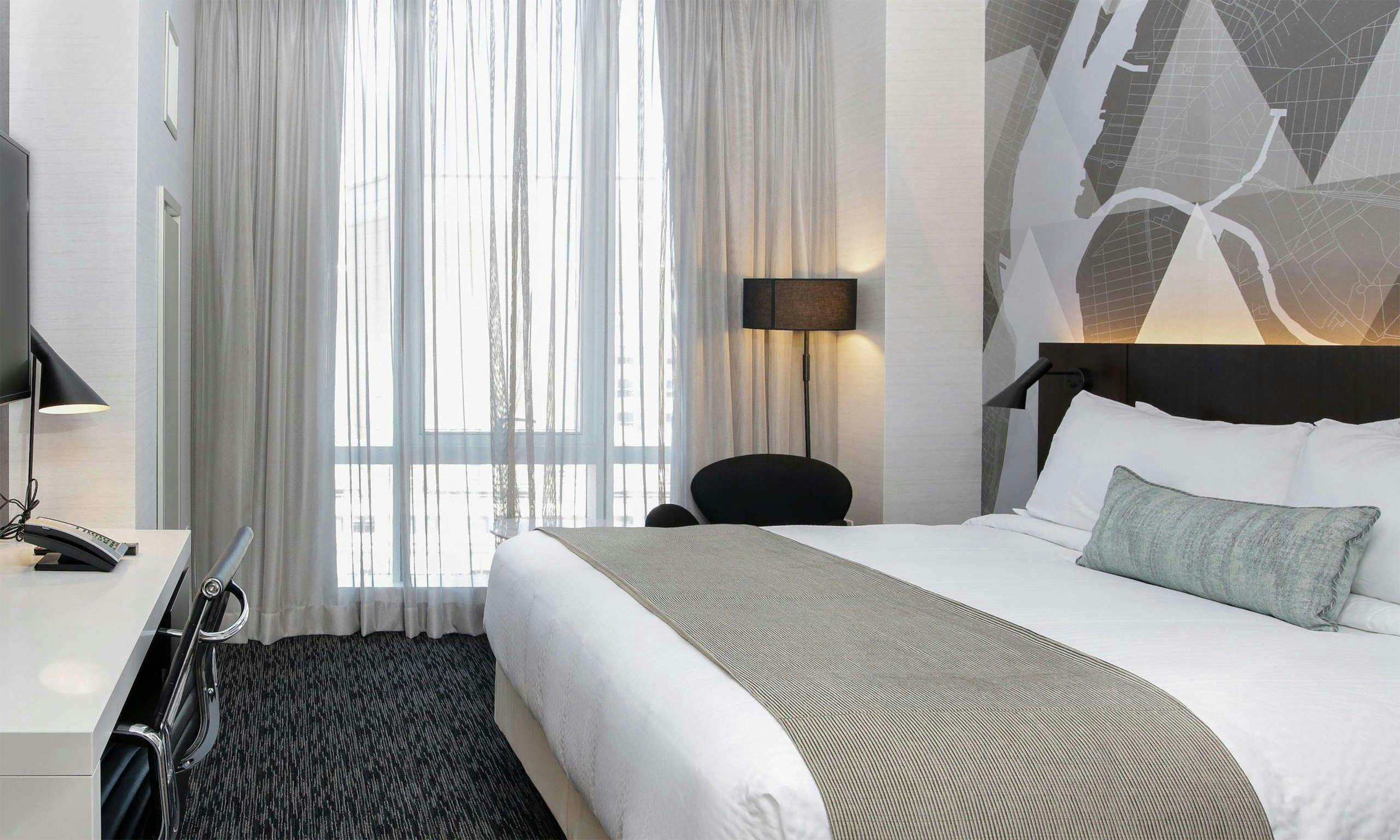 Courtyard Long Island City/New York Manhattan View