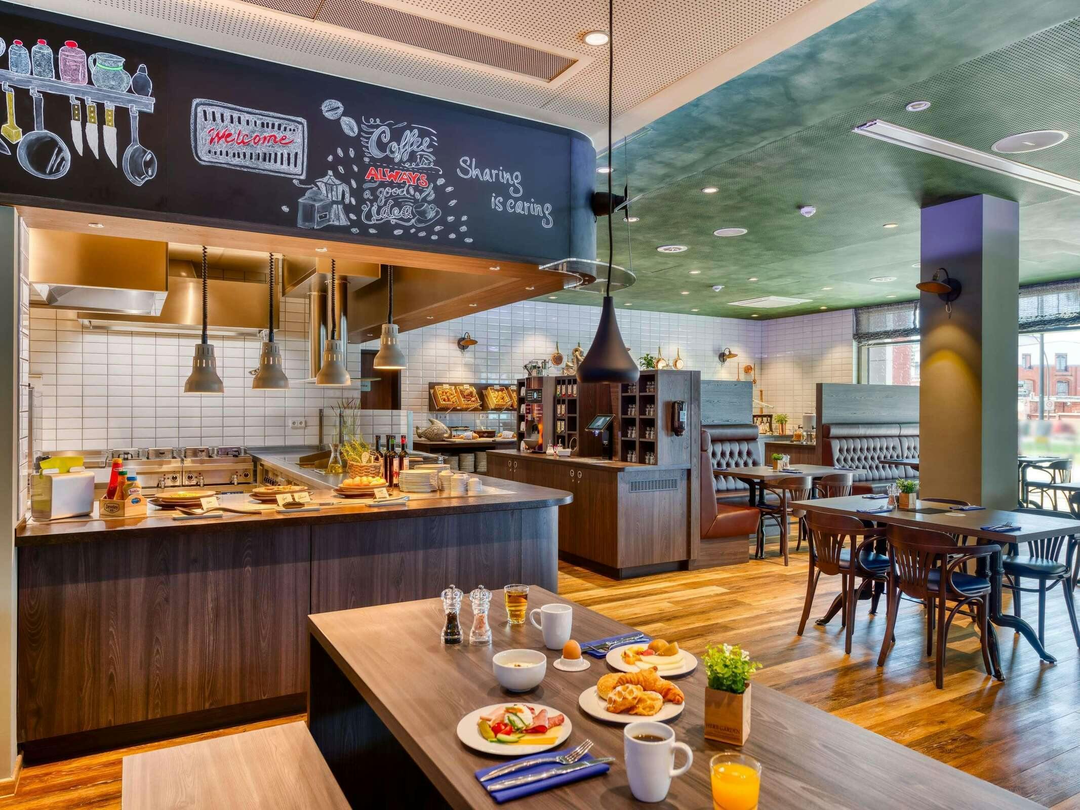 Hotel Ibis Styles Hamburg Barmbek photo 1