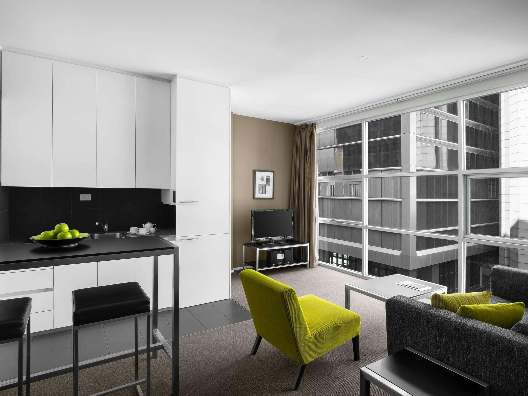 Hotel Mantra 100 Exhibition Melbourne photo 2