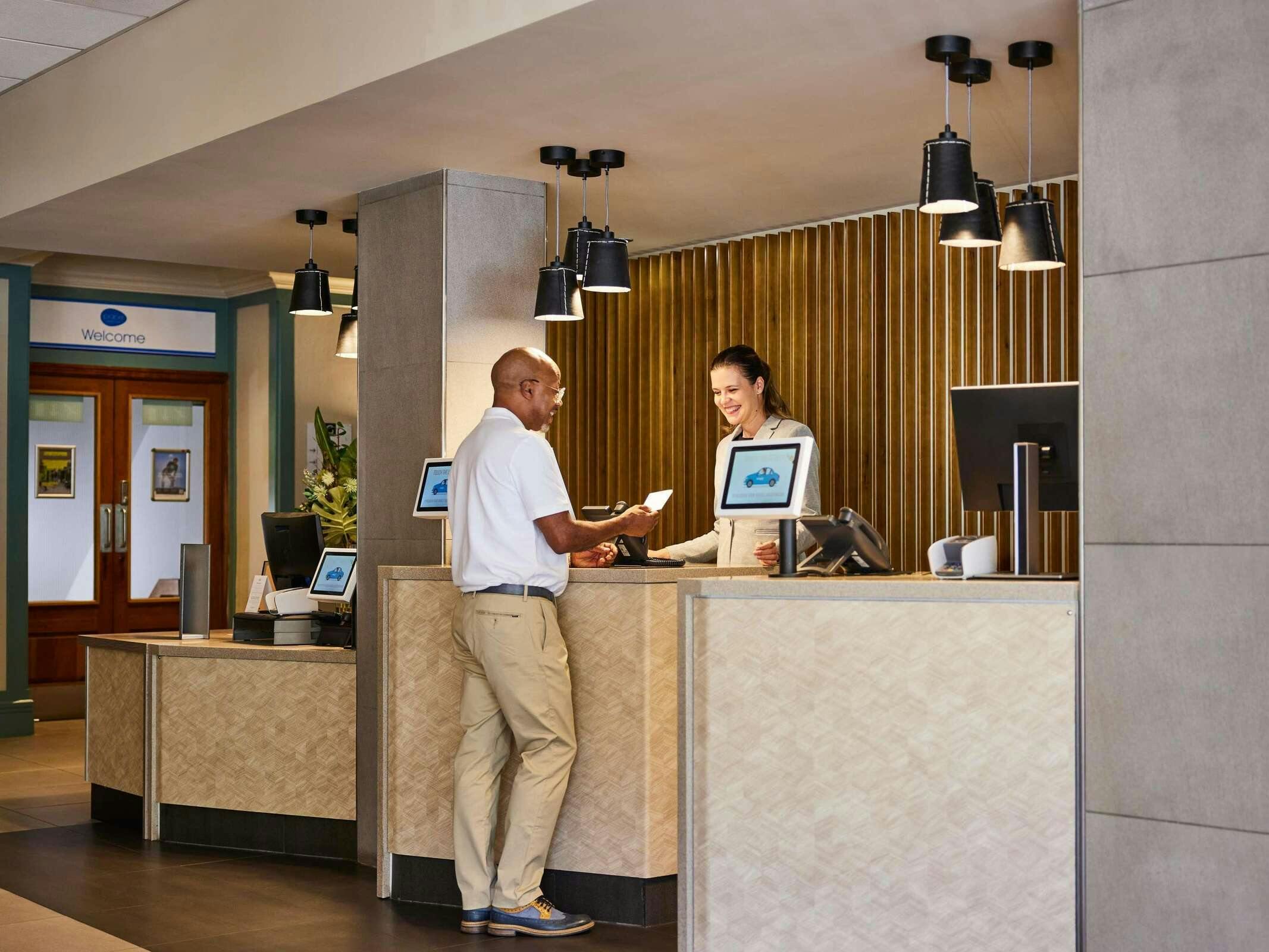 Hotel Mercure Northampton photo 4