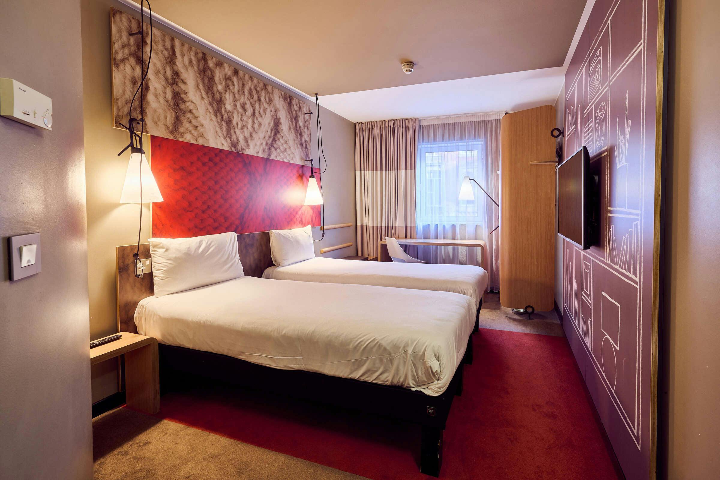 Hotel a&o Manchester City Centre photo 2