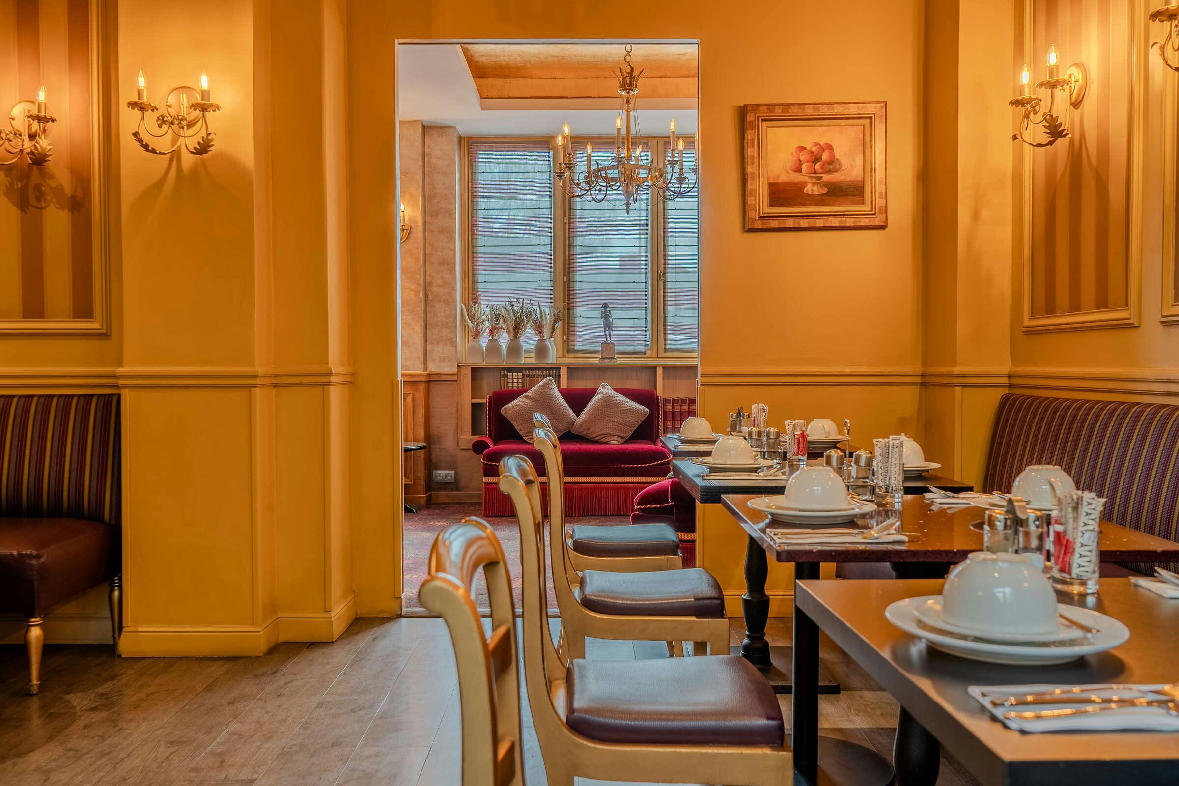 Hotel Hôtel de l'Empereur by Malone photo 3