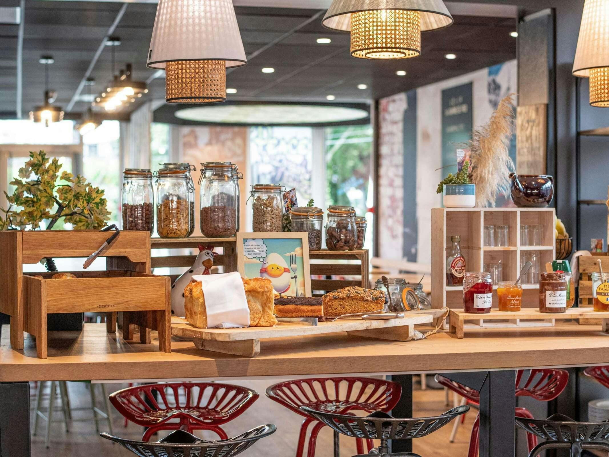 Hotel Novotel Evry Courcouronnes photo 2