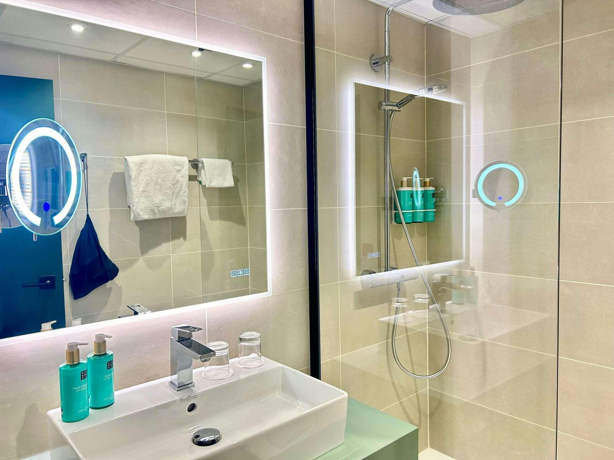 Hotel Novotel Lens Noyelles photo 2