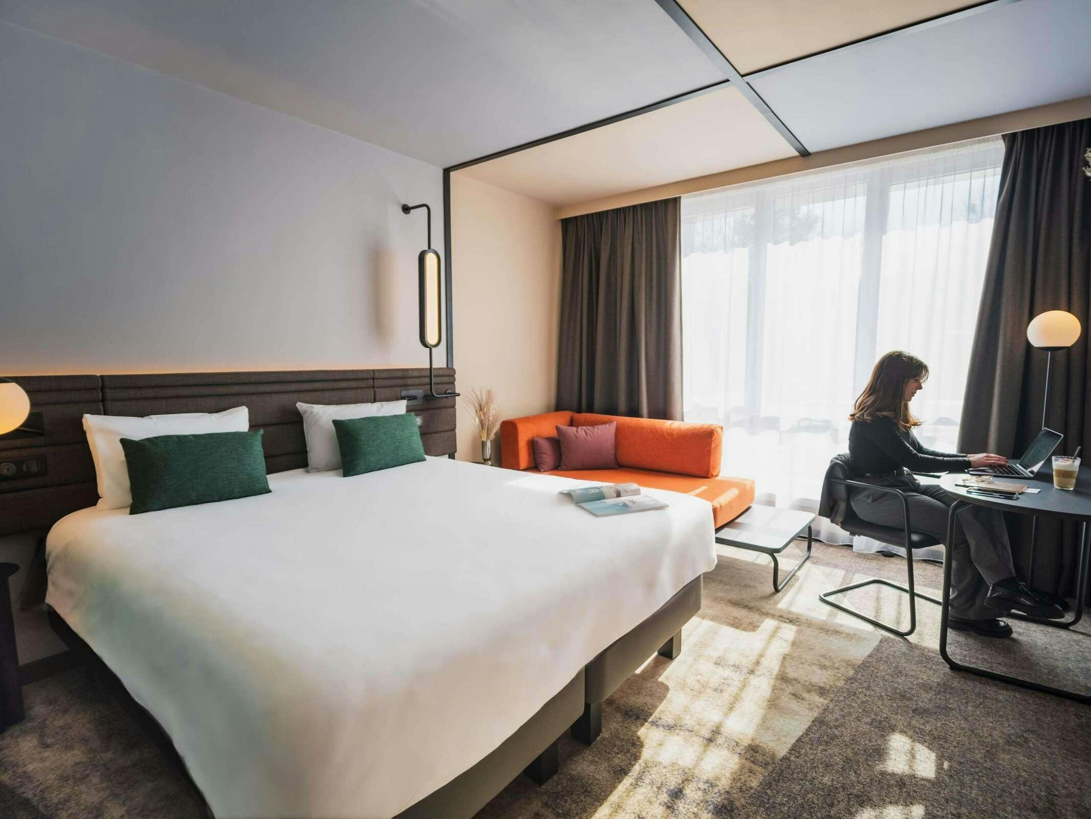 Hotel Novotel Lens Noyelles photo 3