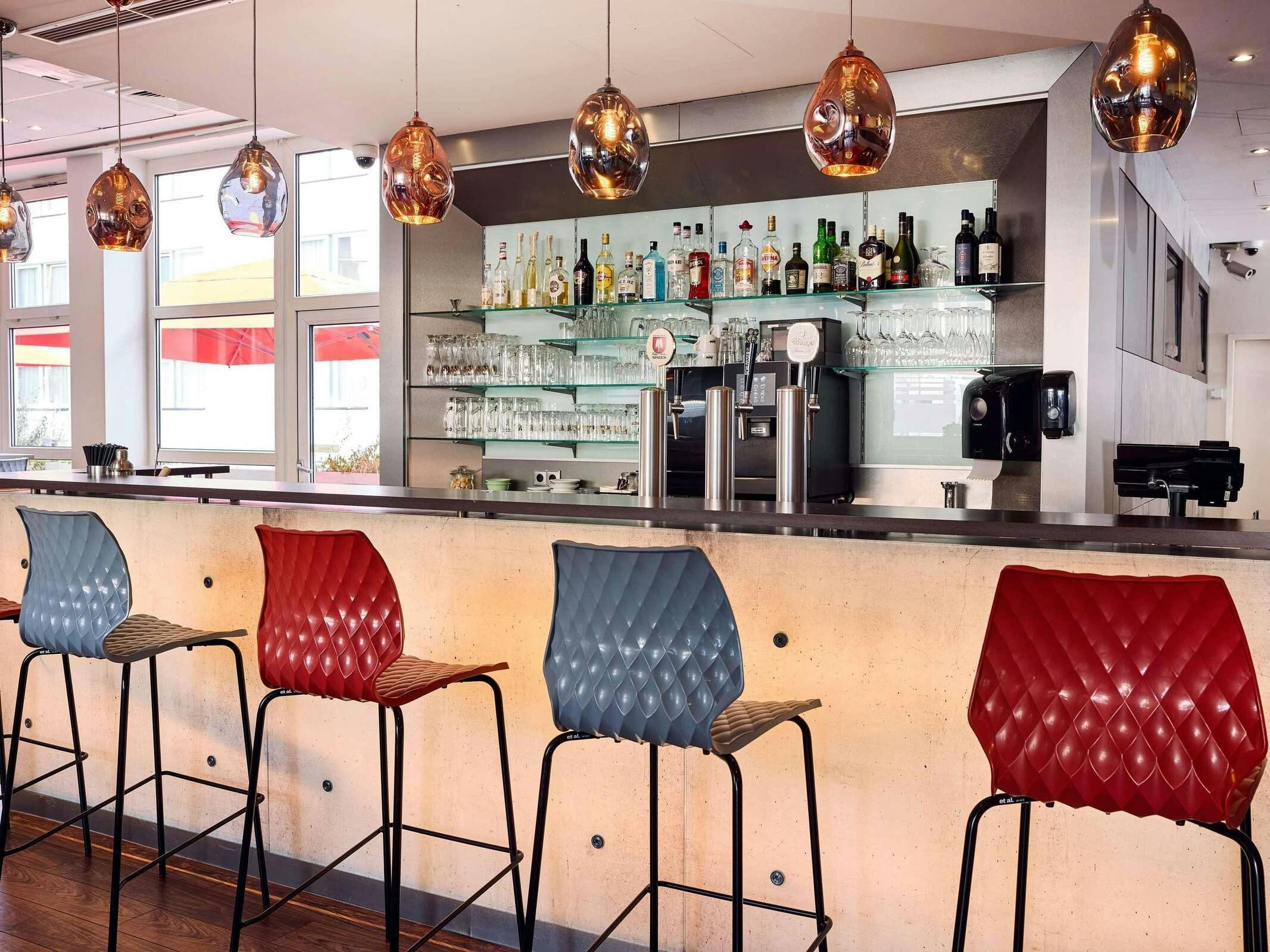 Hotel Ibis Duesseldorf Hauptbahnhof photo 4